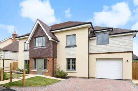 6 Bedroom Detached